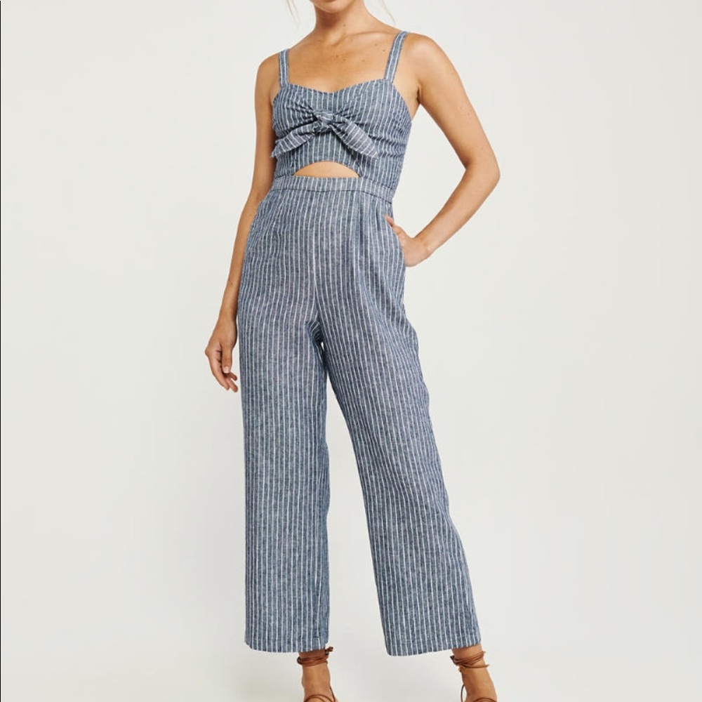 Abercrombie & Fitch Tie Front Cut Out Jumpsuit